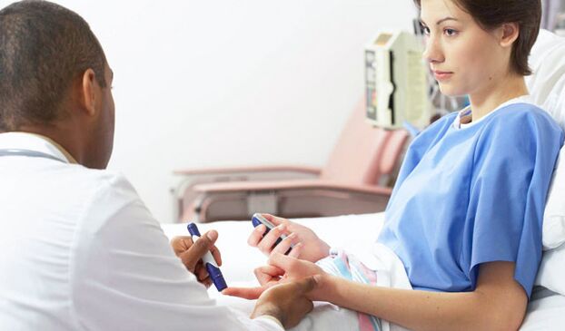 Medir os niveis de azucre no sangue pode ser útil para diagnosticar a diabetes